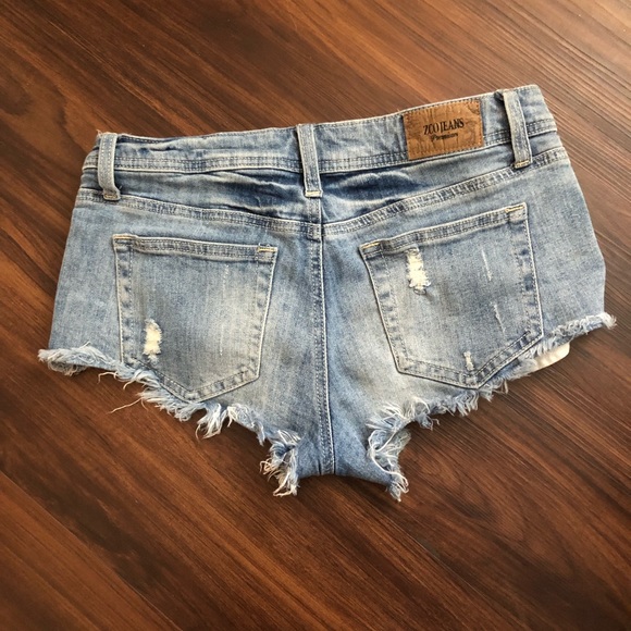 Distressed Shorts - Picture 2 of 3